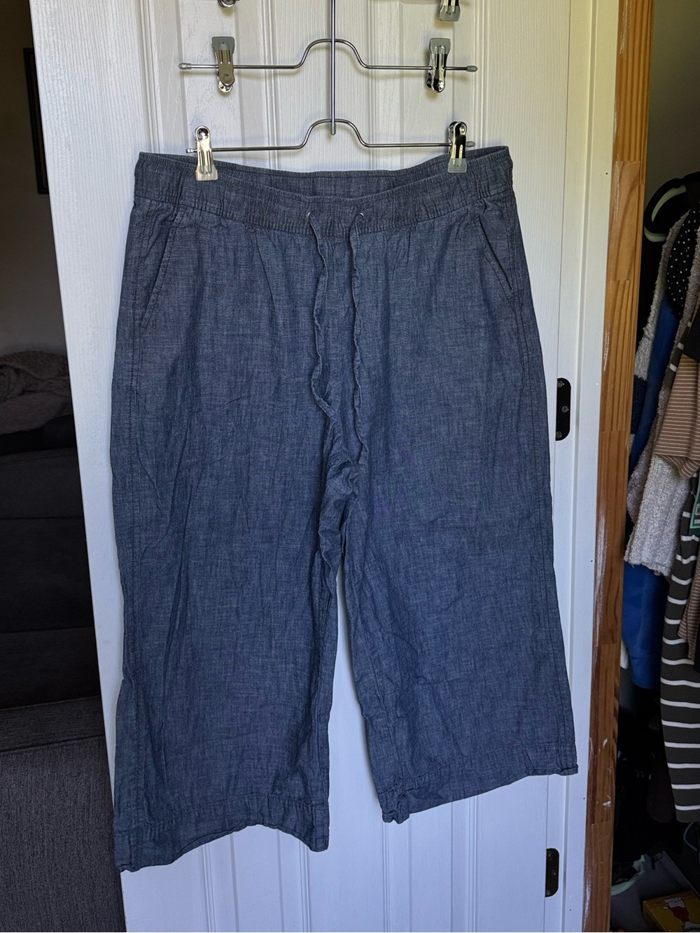 GAP chambray denim wide leg culotte/capris